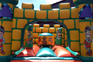 Location garde de chateau gonflable