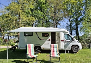 Location camping car adria