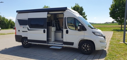 Location camping car pilote
