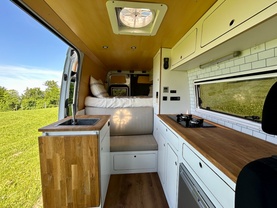 Location camping car mercedes