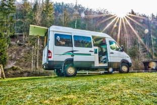 Location camping car mercedes