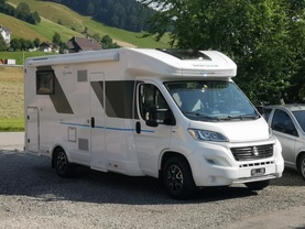 Location camping car adria