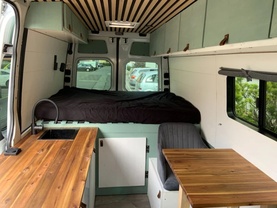 Location camping car mercedes