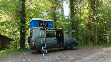 Location camping car mercedes