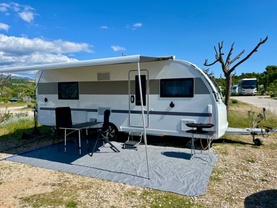 Location camping car adria
