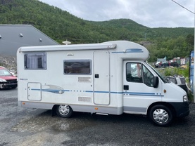 Location camping car adria
