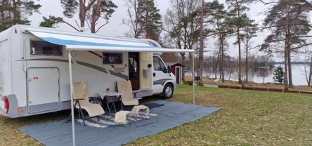 Location camping car adria
