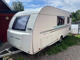 Location camping car adria