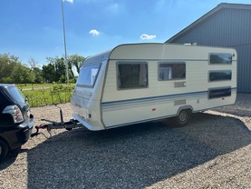 Location camping car adria