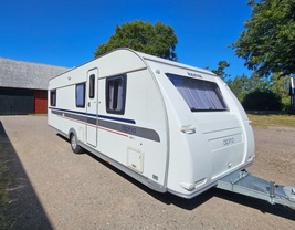 Location camping car adria