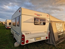 Location camping car adria