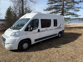 Location camping car adria