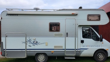 Location camping car dethleffs