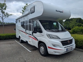 Location camping car sunlight