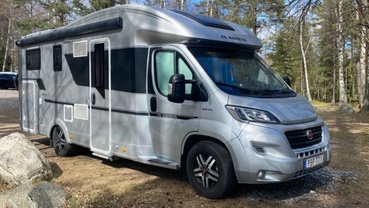 Location camping car adria