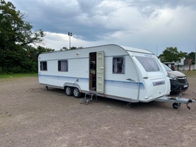 Location camping car adria