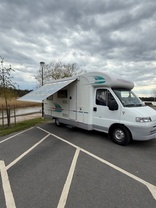 Location camping car adria