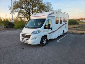 Location camping car rimor
