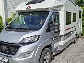 Location camping car adria