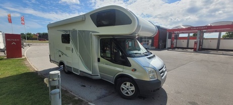 Location camping car chausson