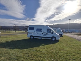 Location camping car adria