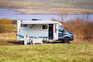 Location camping car mercedes