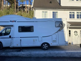 Location camping car pilote
