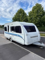 Location camping car adria