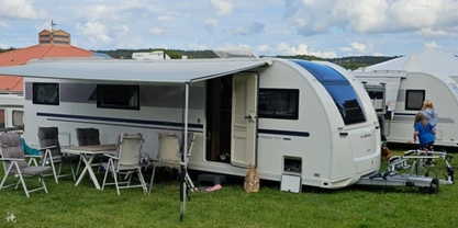 Location camping car adria