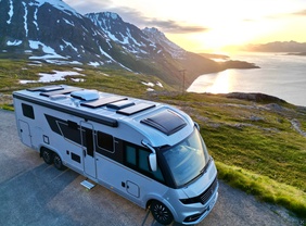 Location camping car adria
