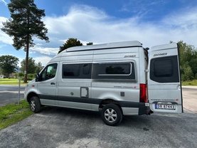 Location camping car mercedes