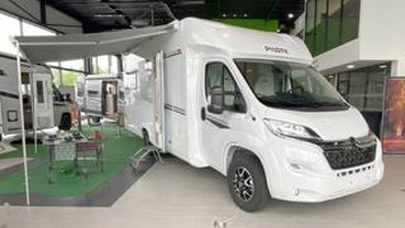 Location camping car pilote