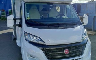Location camping car pilote