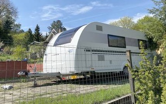 Location camping car adria