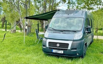 Location camping car adria