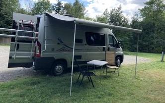 Location camping car adria