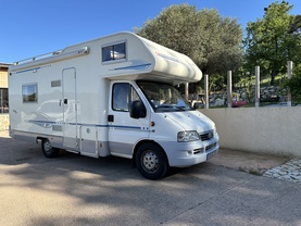 Location camping car adria