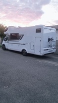 Location camping car adria