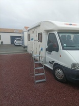 Location camping car adria