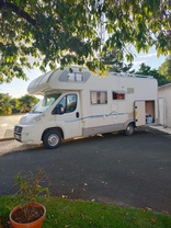 Location camping car adria