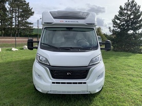 Location camping car adria