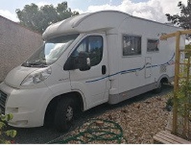 Location camping car adria