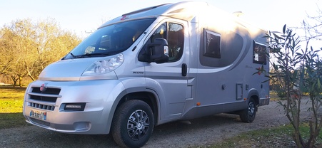 Location camping car burstner