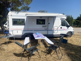 Location camping car adria