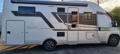 Location camping car adria