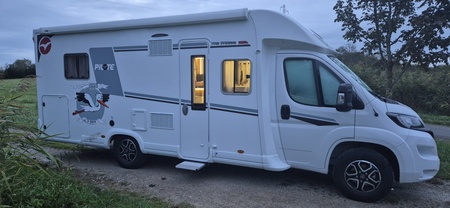 Location camping car pilote