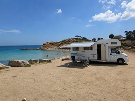 Location camping car adria