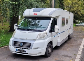 Location camping car adria