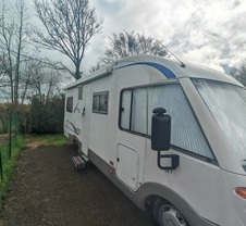 Location camping car burstner
