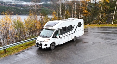 Location camping car adria